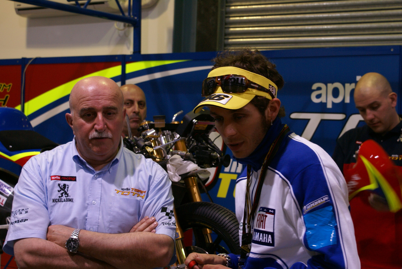 Rossi a Team Toth boxában