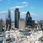 A híres londoni üzleti negyed, középen a Heron torony