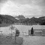 Ezt tudjuk mi: a Misurina tó a Dolomitokban, tucatszor jártam már ott. Háttérben a Tre Cime, azaz akkor még majdnem Drei Zinnen
