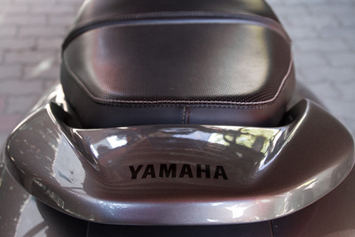 Elöl jó az ülés, a hátsó részt egy 125-ösön nem tekintette kulcskérdésnek a Yamaha